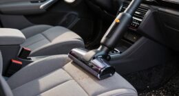 handheld vacuum car cleaning