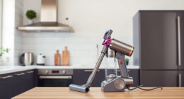 How to Clean a Dyson V15 Detect Effectively